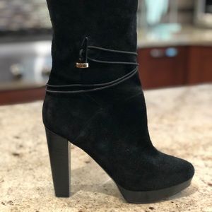 House of Harlow Black Suede Boots